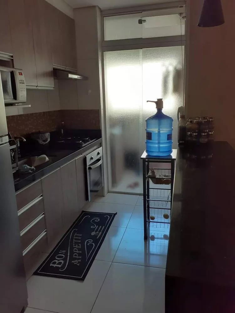 Apartamento à venda com 2 quartos, 60m² - Foto 3