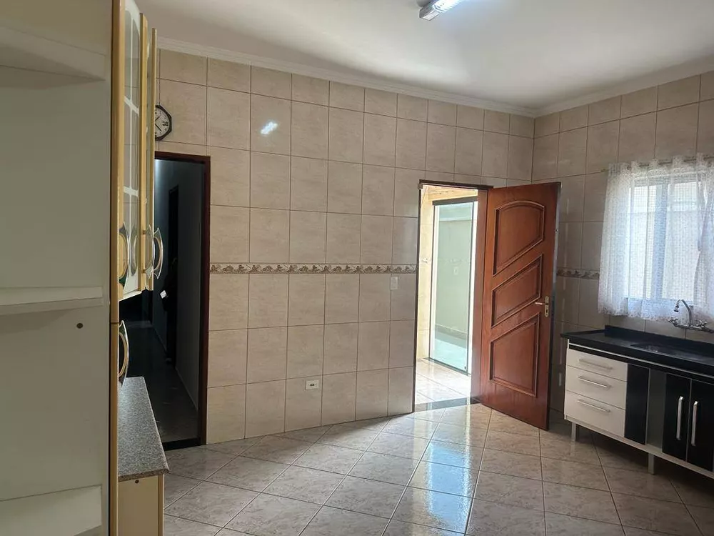 Casa à venda com 2 quartos, 122m² - Foto 4