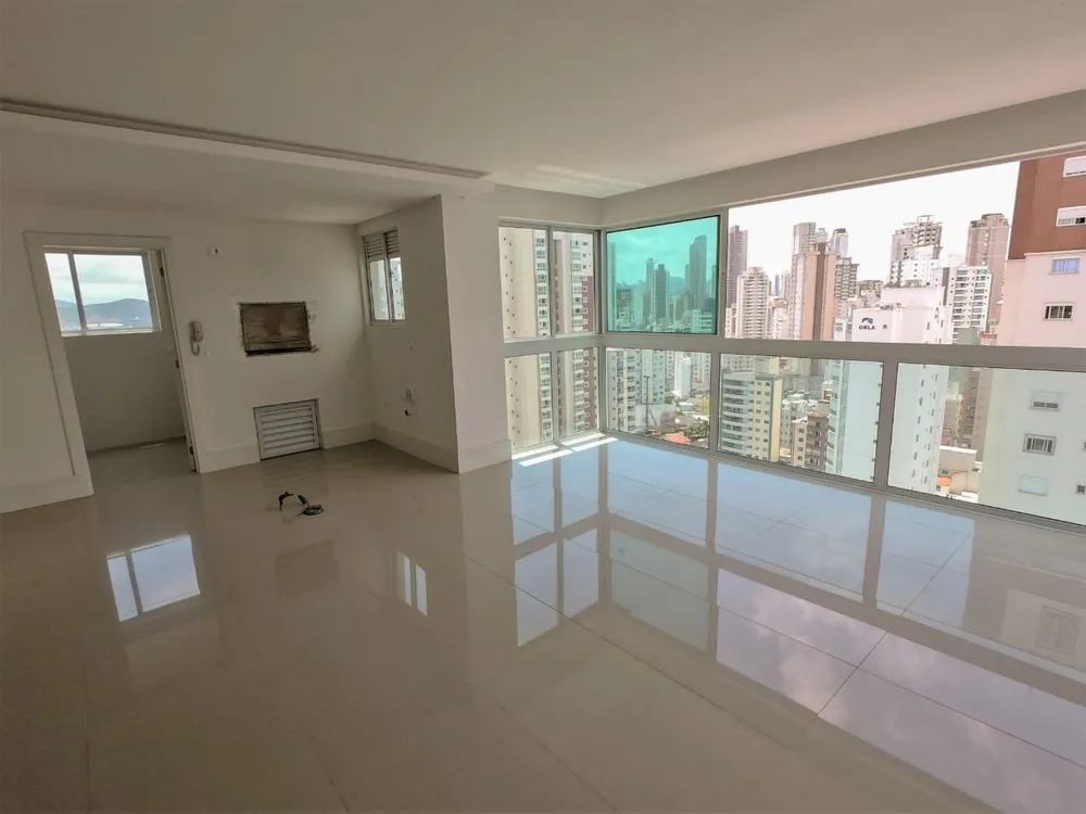 Apartamento, 3 quartos, 117 m² - Foto 2