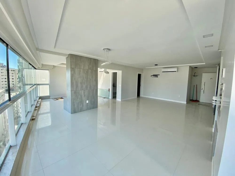 Apartamento, 3 quartos, 155 m² - Foto 2