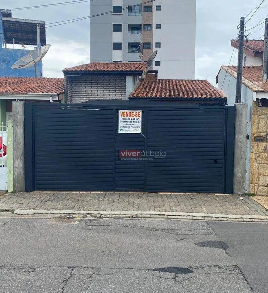 Casa, 5 quartos, 181 m² - Foto 1