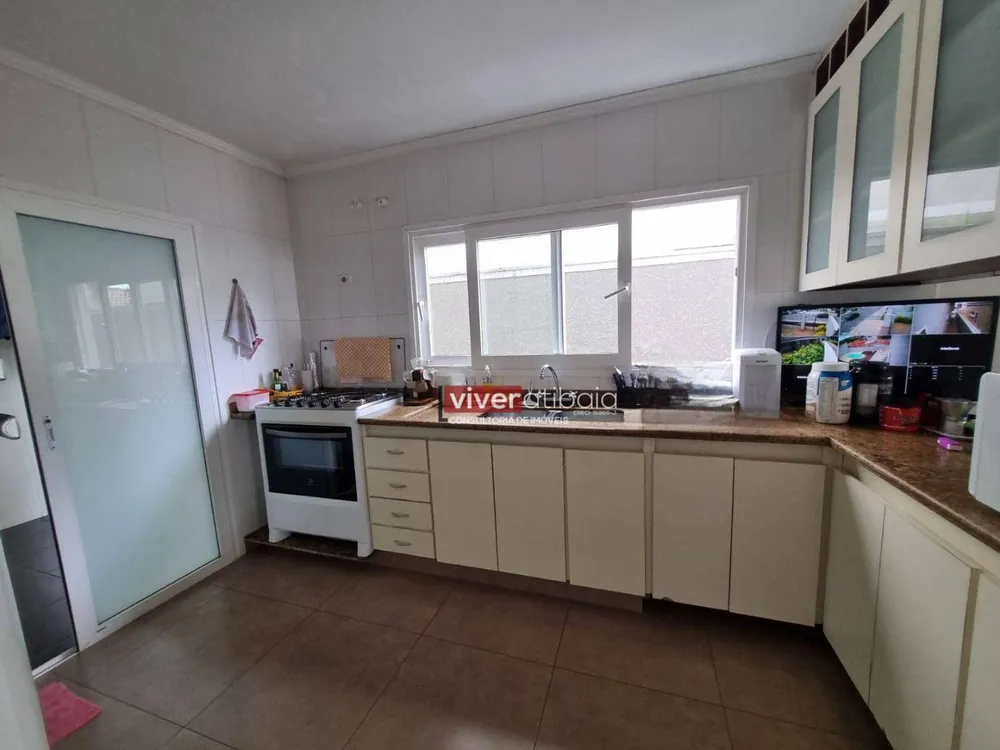 Casa, 5 quartos, 282 m² - Foto 2