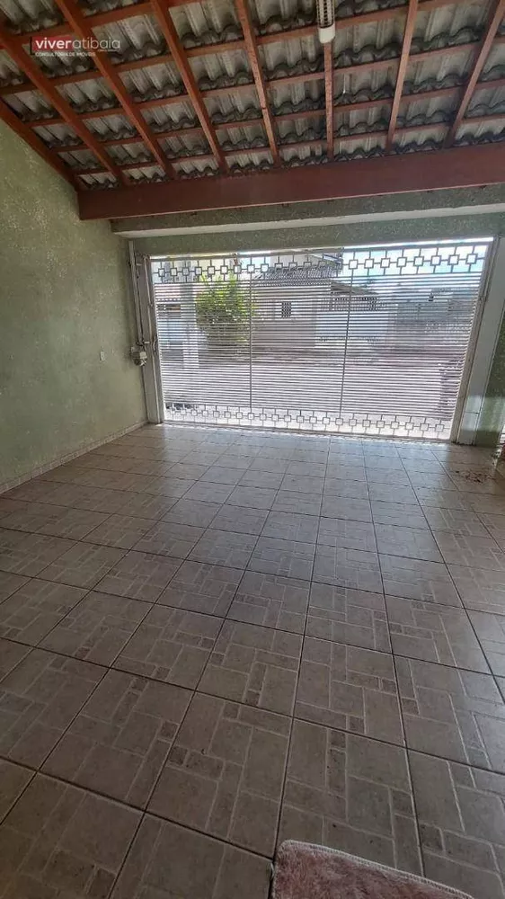 Casa à venda com 3 quartos, 230m² - Foto 2