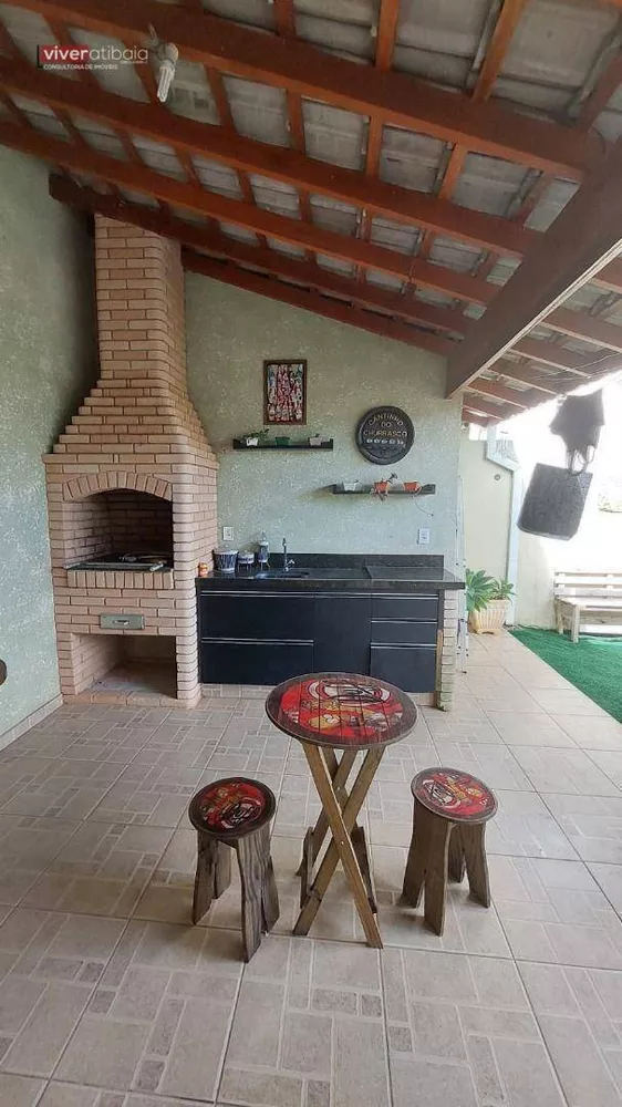 Casa à venda com 3 quartos, 230m² - Foto 3