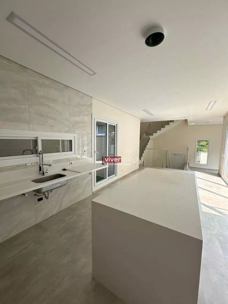 Casa à venda com 3 quartos, 305m² - Foto 5