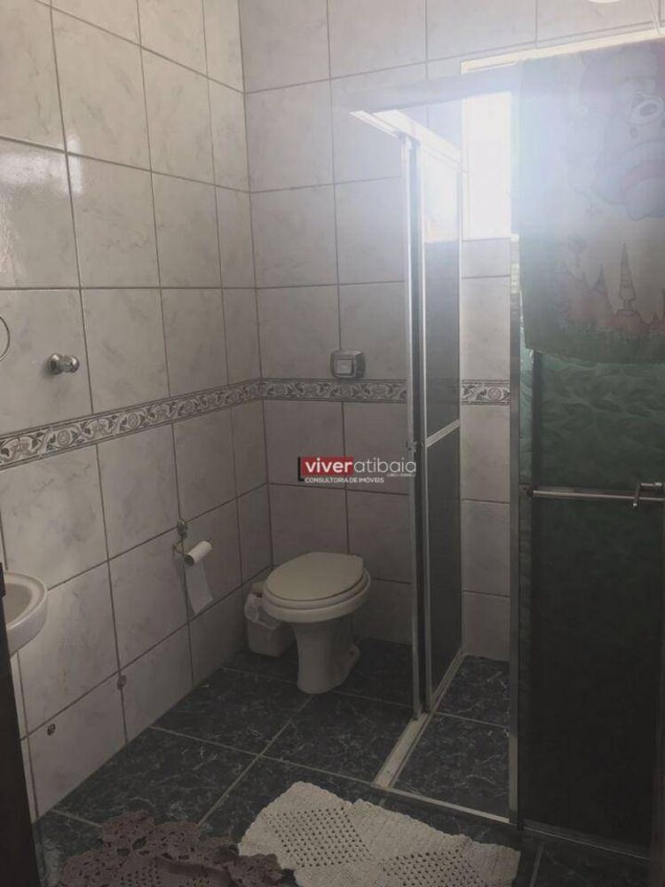 Casa à venda com 3 quartos, 200m² - Foto 1