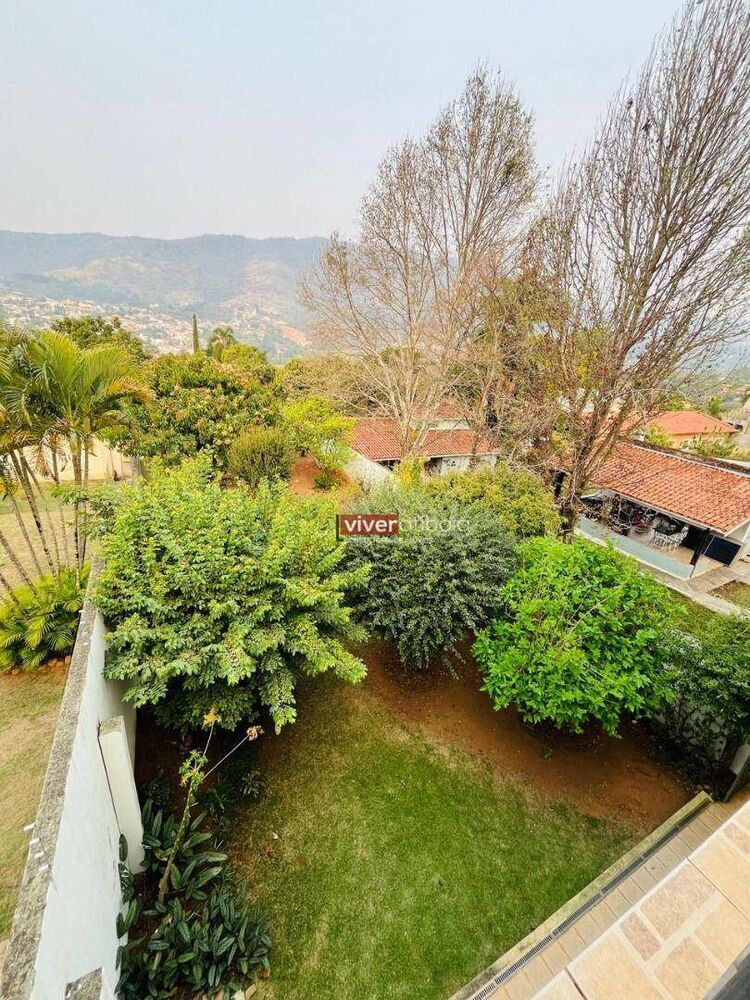 Casa à venda com 3 quartos, 332m² - Foto 3