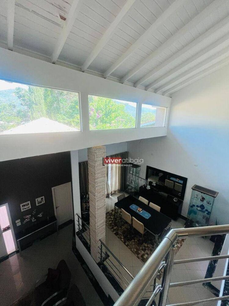 Casa à venda com 4 quartos, 323m² - Foto 3