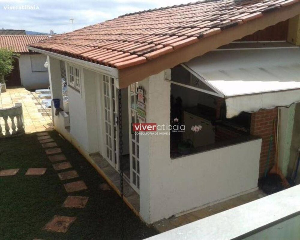 Casa à venda com 4 quartos, 290m² - Foto 3