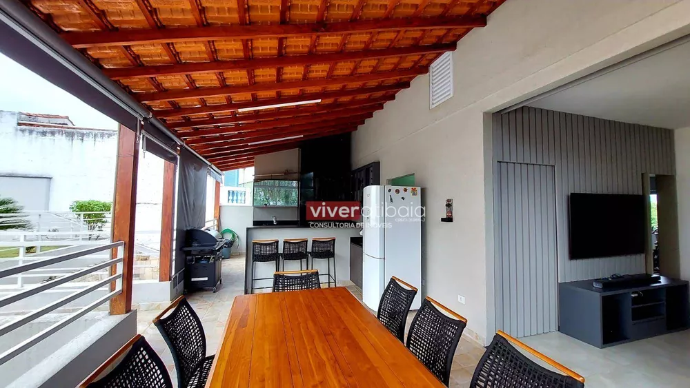 Casa à venda com 4 quartos, 321m² - Foto 4