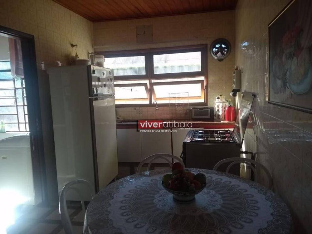 Casa à venda com 2 quartos, 340m² - Foto 3