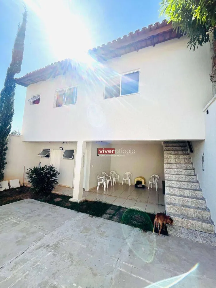 Casa, 3 quartos, 209 m² - Foto 1