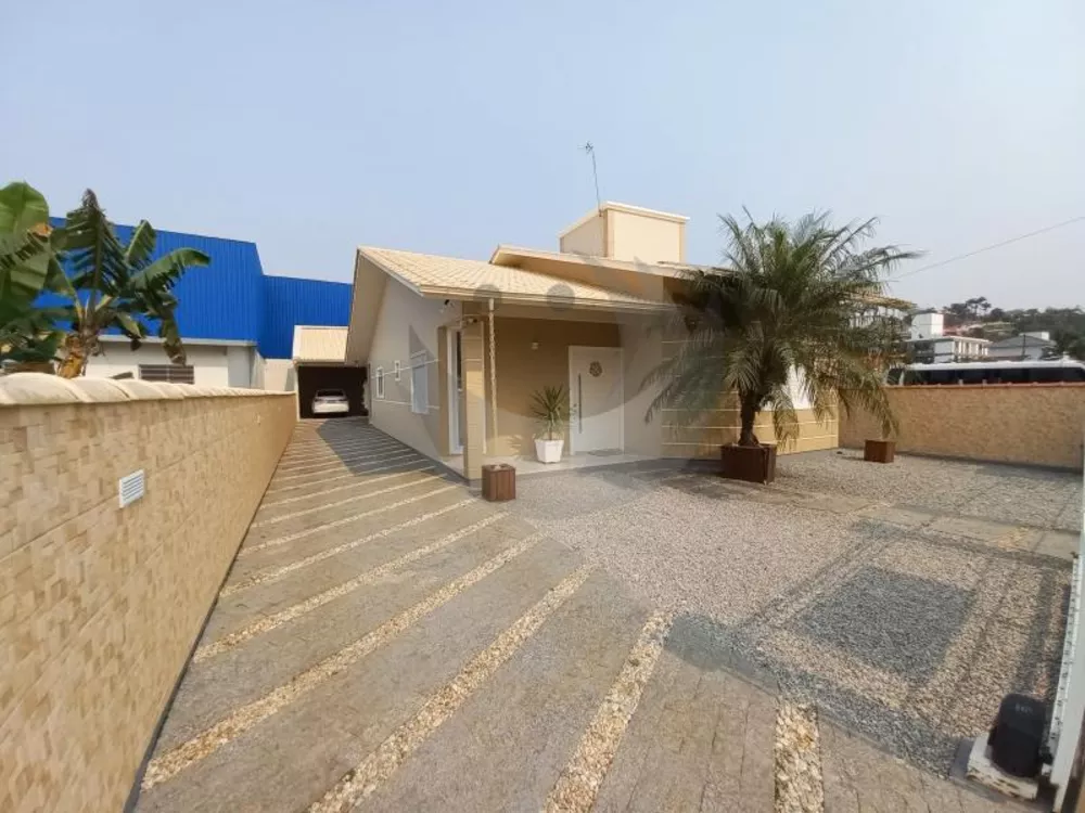 Casa à venda com 3 quartos, 362m² - Foto 2