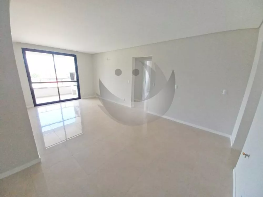 Apartamento à venda com 3 quartos, 83m² - Foto 2