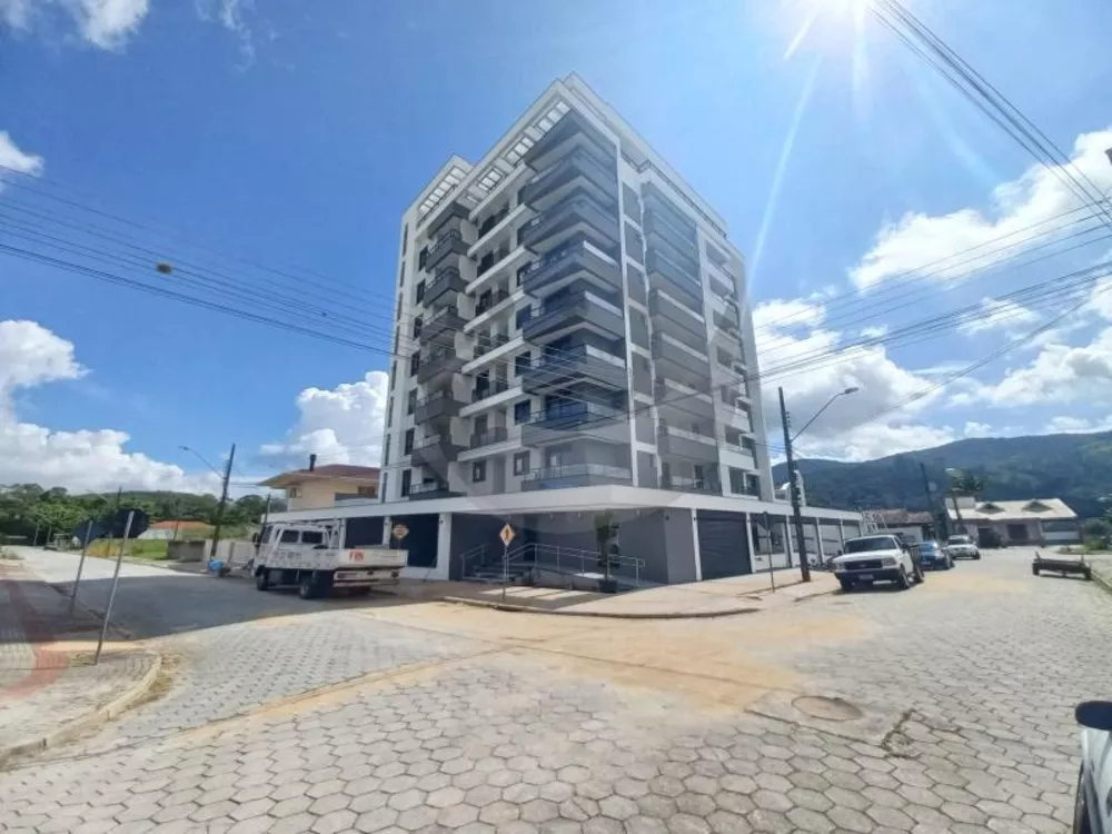 Apartamento à venda com 3 quartos, 83m² - Foto 1