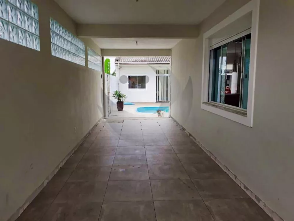 Casa à venda com 3 quartos, 360m² - Foto 2