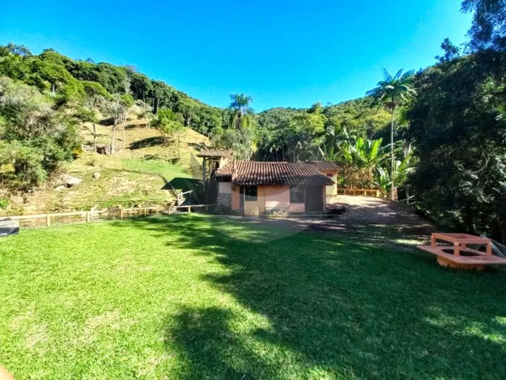 Fazenda à venda com 3 quartos, 60000m² - Foto 1