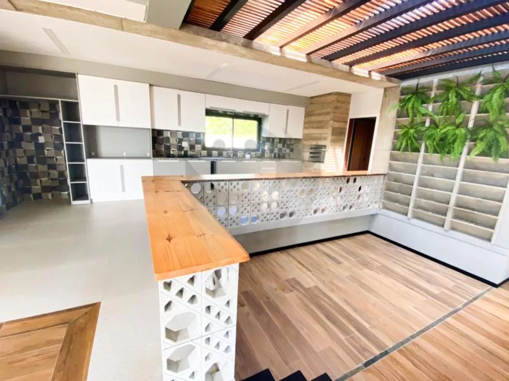 Casa à venda com 3 quartos, 282m² - Foto 7