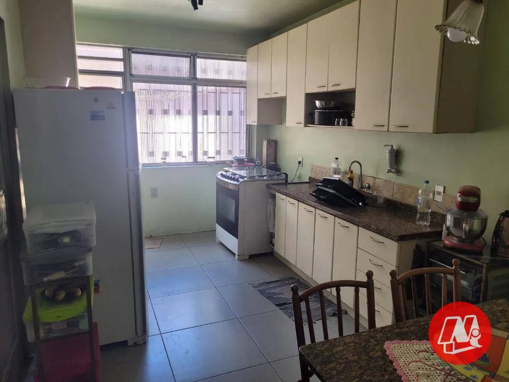 Casa, 4 quartos, 207 m² - Foto 2