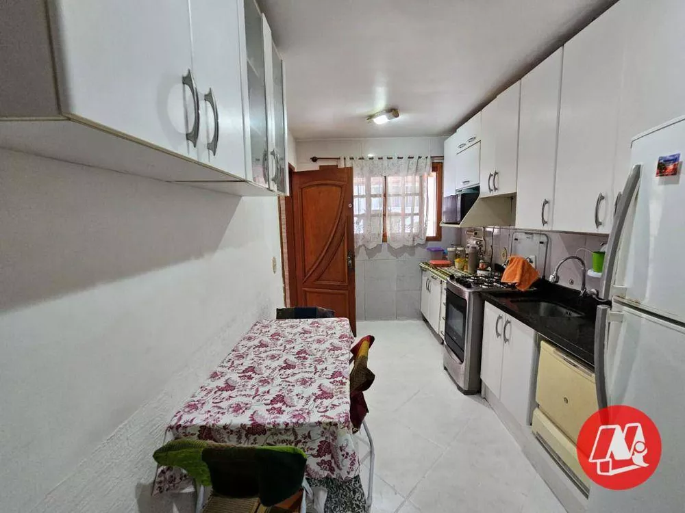 Casa para alugar com 3 quartos, 190m² - Foto 4