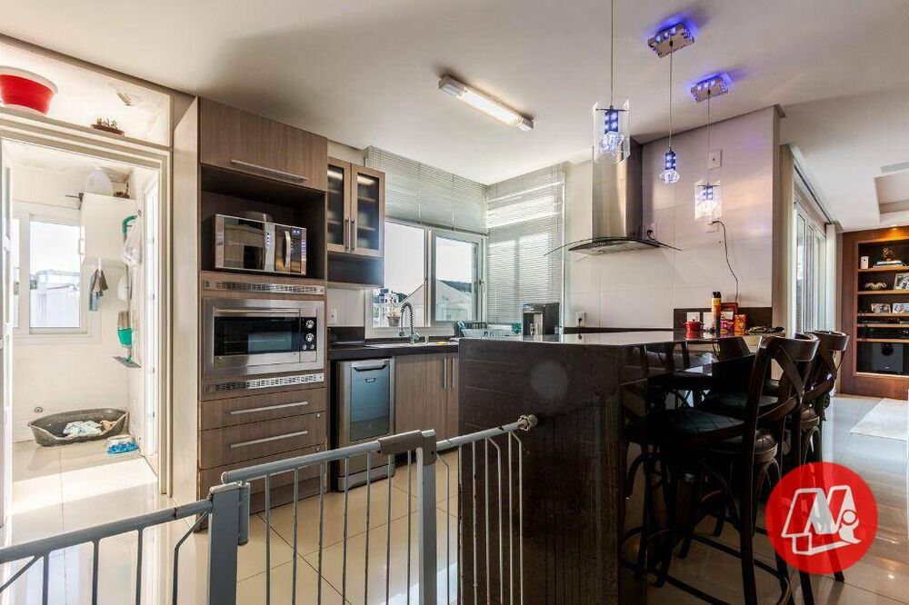 Sobrado, 3 quartos, 459 m² - Foto 2