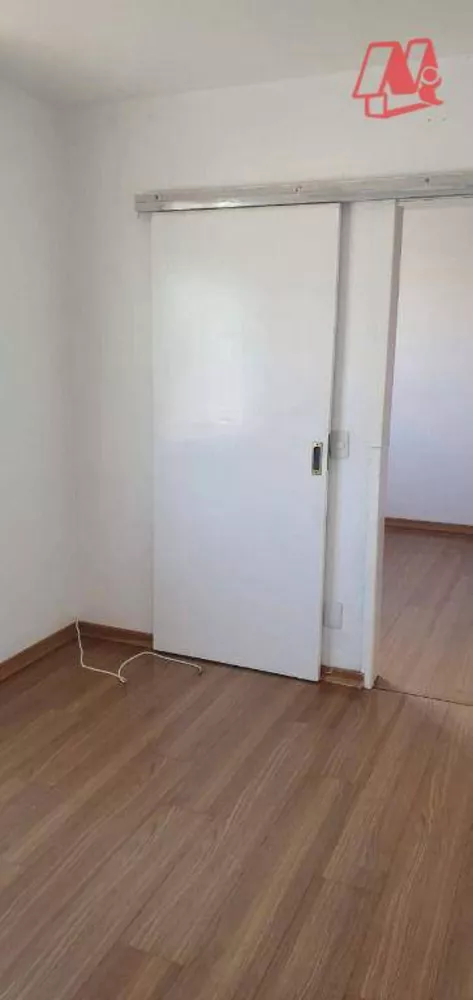 Apartamento à venda com 1 quarto, 38m² - Foto 3