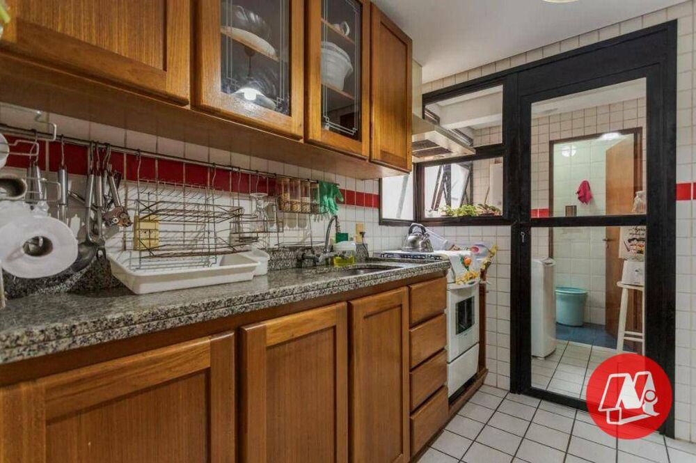 Apartamento, 3 quartos, 206 m² - Foto 1