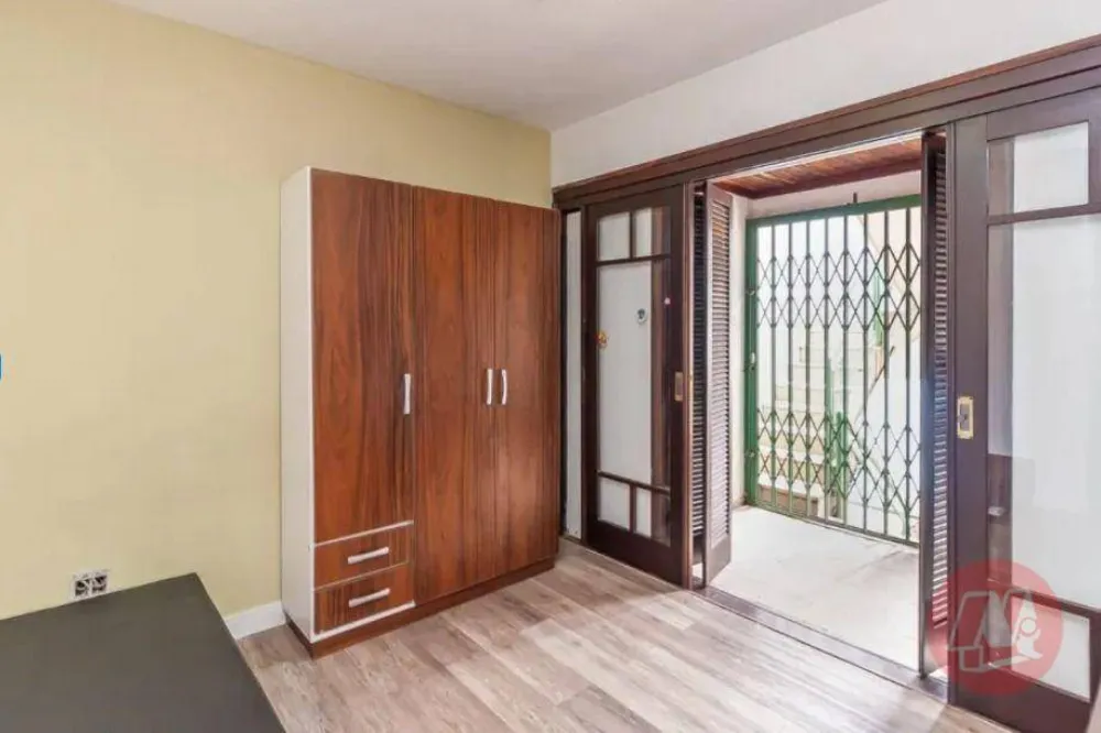 Casa, 3 quartos, 253 m² - Foto 1