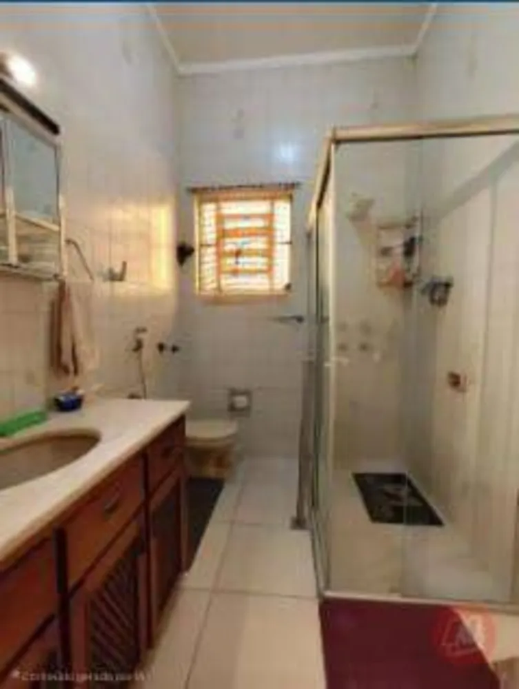 Casa, 3 quartos, 242 m² - Foto 1