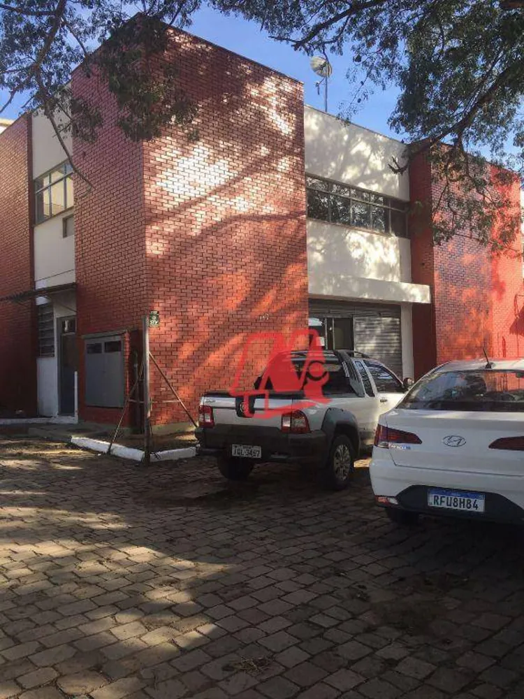 Depósito-Galpão, 1500 m² - Foto 1