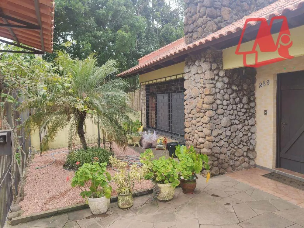 Casa à venda com 3 quartos, 195m² - Foto 3