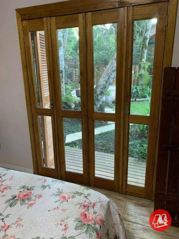 Chácara, 3 quartos, 797 m² - Foto 1