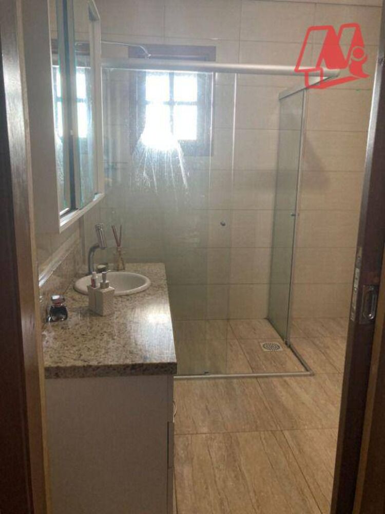 Casa, 3 quartos, 234 m² - Foto 6