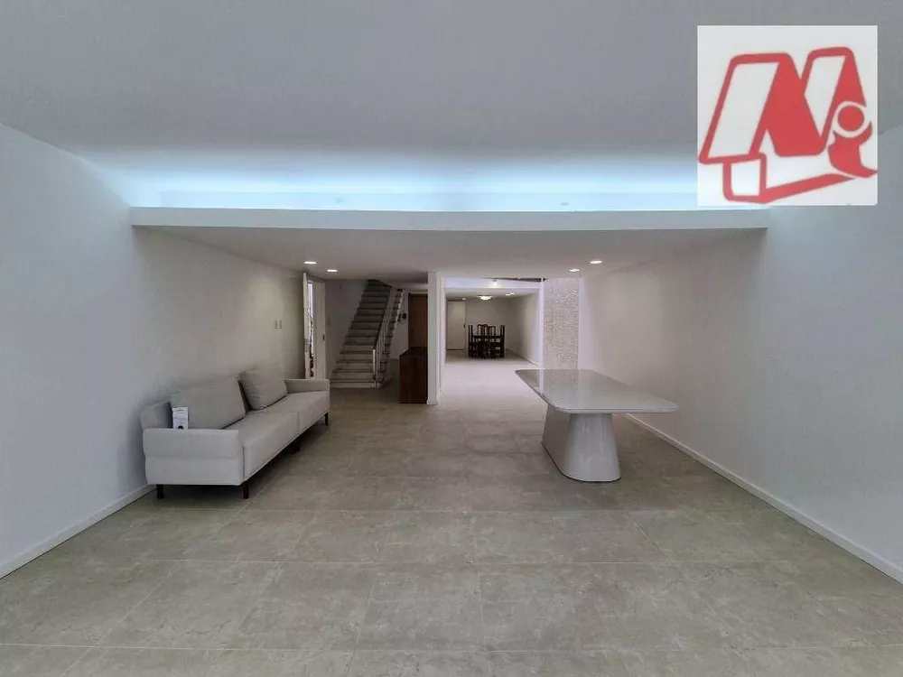 Casa para alugar com 4 quartos, 265m² - Foto 1