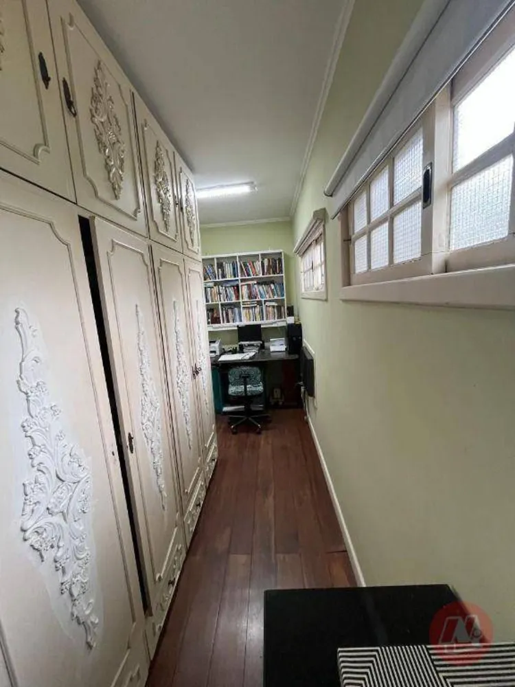 Casa, 4 quartos, 220 m² - Foto 1