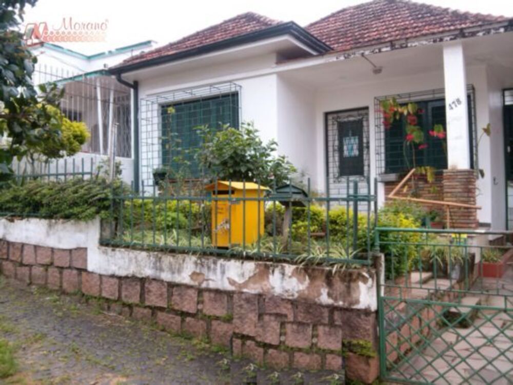 Casa à venda com 3 quartos, 220m² - Foto 2