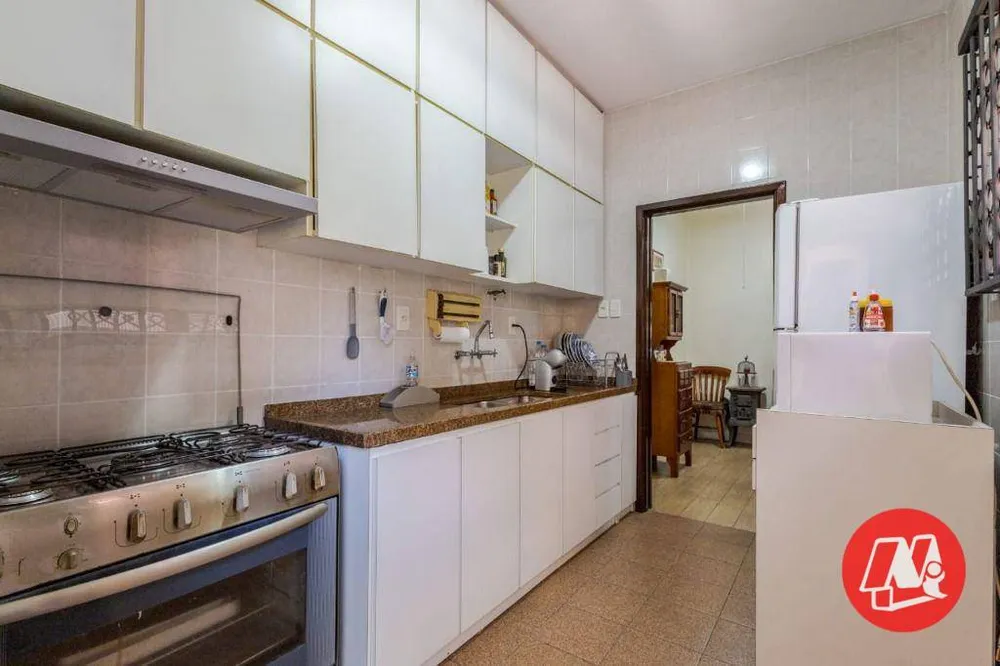 Casa, 5 quartos, 337 m² - Foto 2