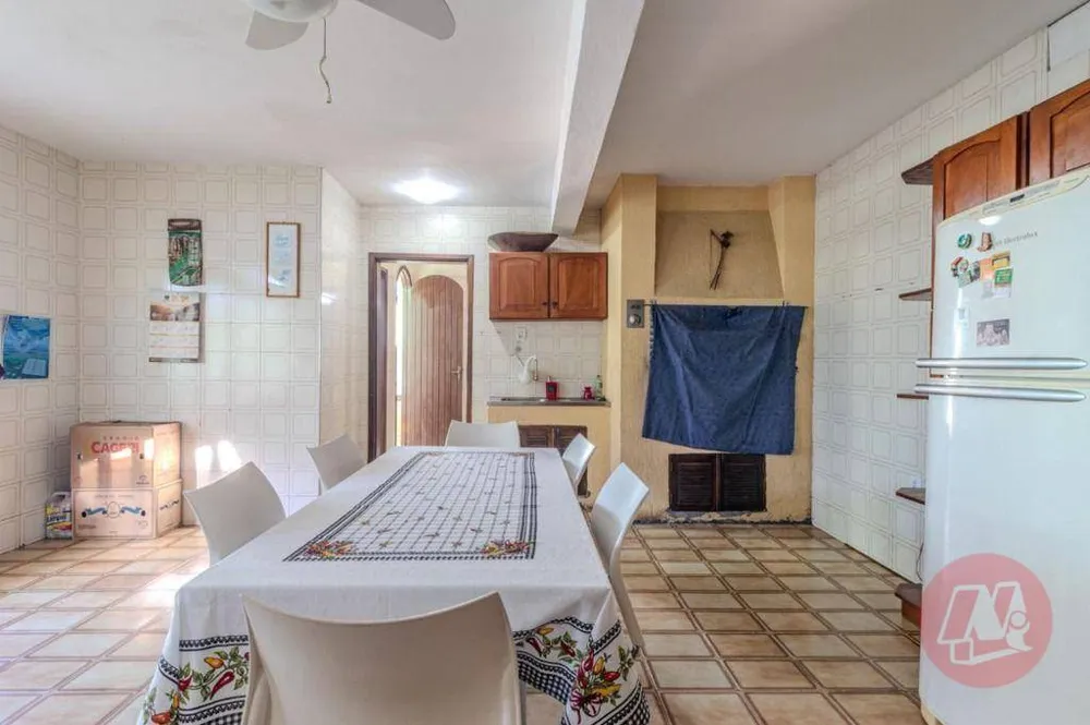 Casa, 5 quartos, 270 m² - Foto 1