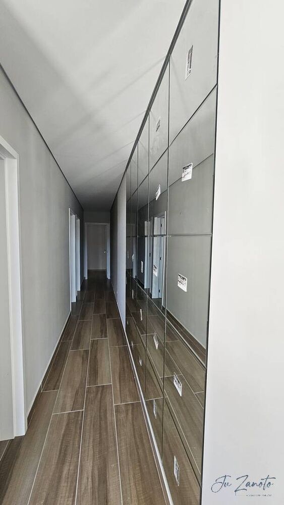 Casa à venda com 3 quartos, 82m² - Foto 1