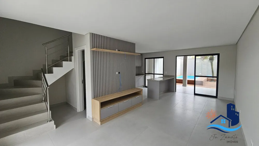 Sobrado, 4 quartos, 216 m² - Foto 1