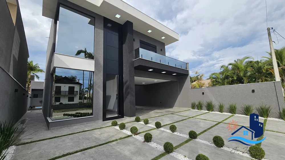 Casa, 4 quartos, 290 m² - Foto 1