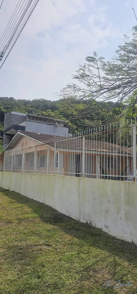 Casa à venda com 3 quartos, 350m² - Foto 2