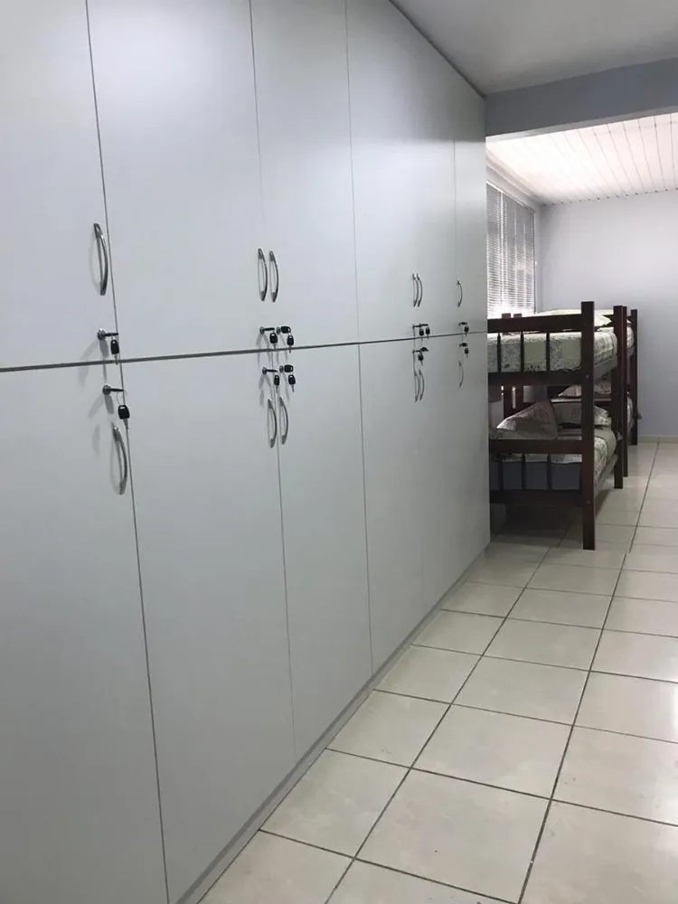 Casa, 7 quartos, 290 m² - Foto 2