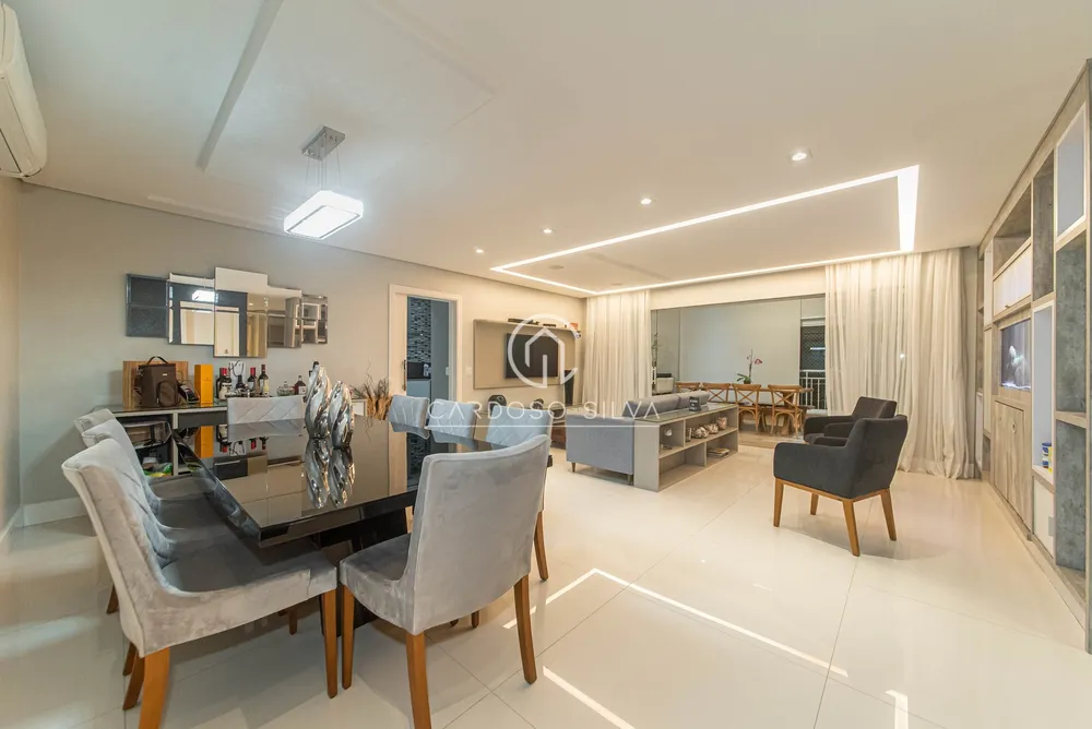 Apartamento, 3 quartos, 198 m² - Foto 1