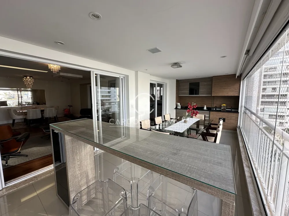 Apartamento, 3 quartos, 198 m² - Foto 1