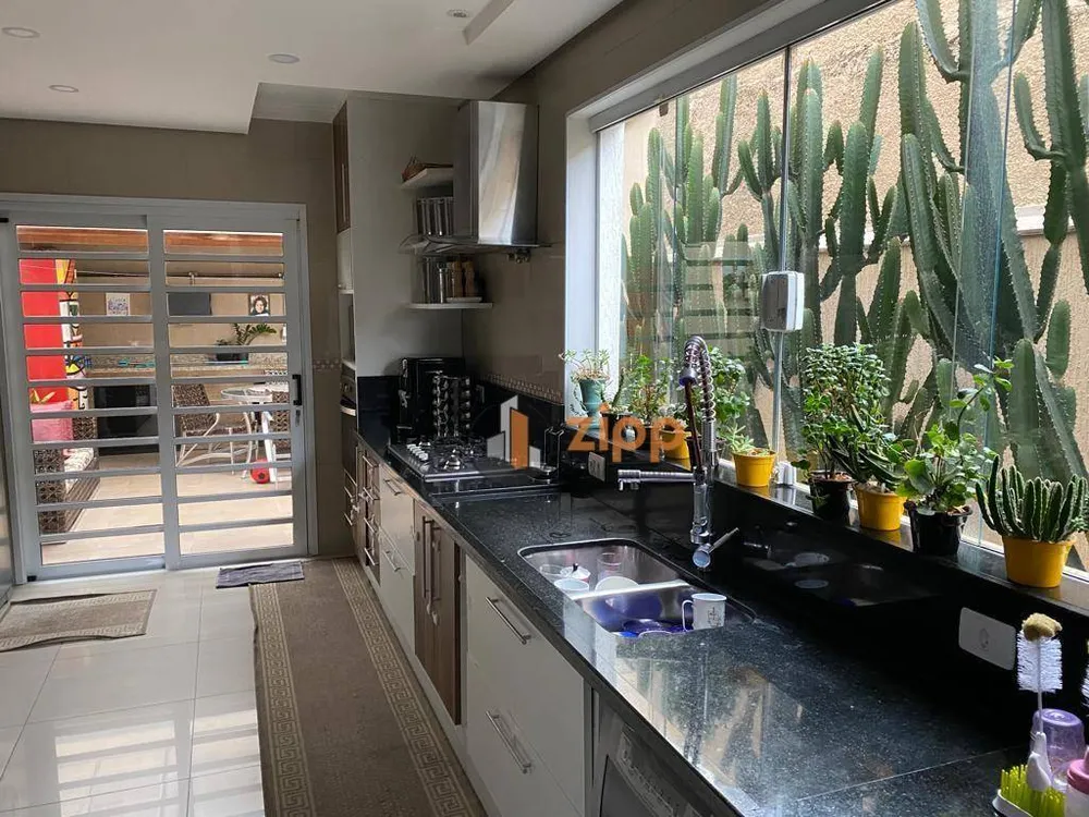 Sobrado, 3 quartos, 240 m² - Foto 3