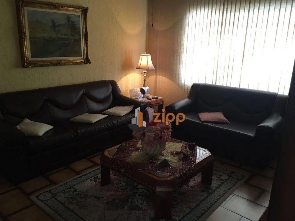 Casa, 3 quartos, 201 m² - Foto 1