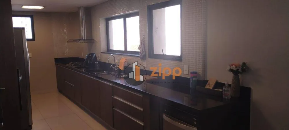 Cobertura, 3 quartos, 227 m² - Foto 3