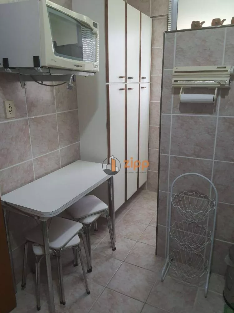 Apartamento à venda com 2 quartos, 64m² - Foto 2