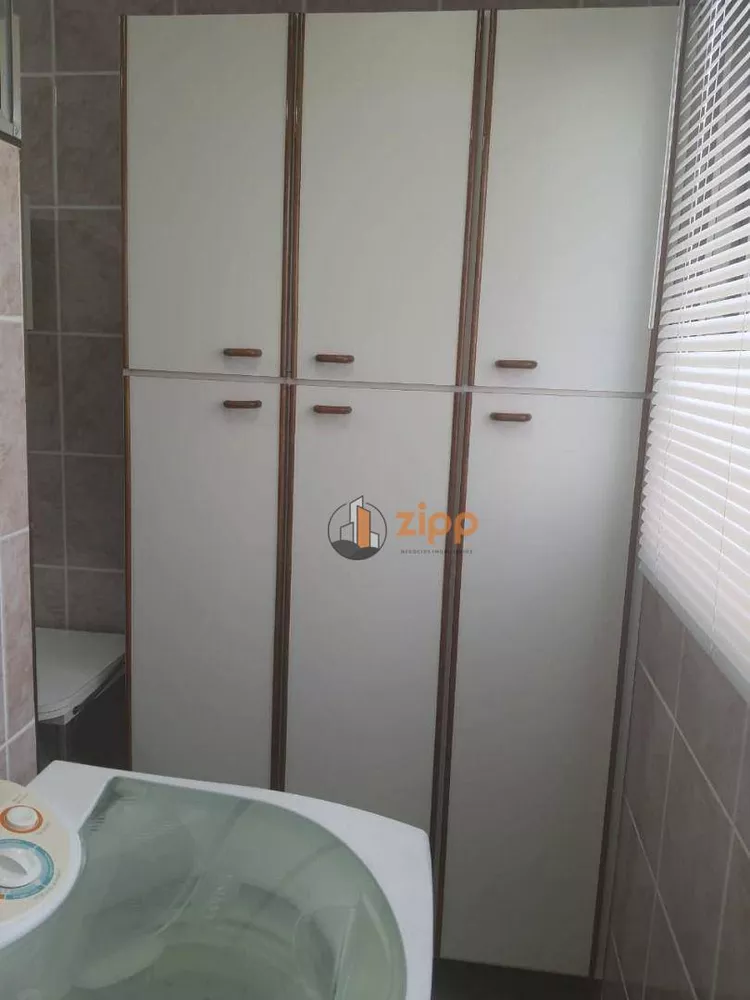 Apartamento à venda com 2 quartos, 64m² - Foto 3